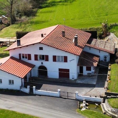 Gte Oihana Class 3 Au Coeur Du Pays Daire Guiche Dış mekan fotoğraf